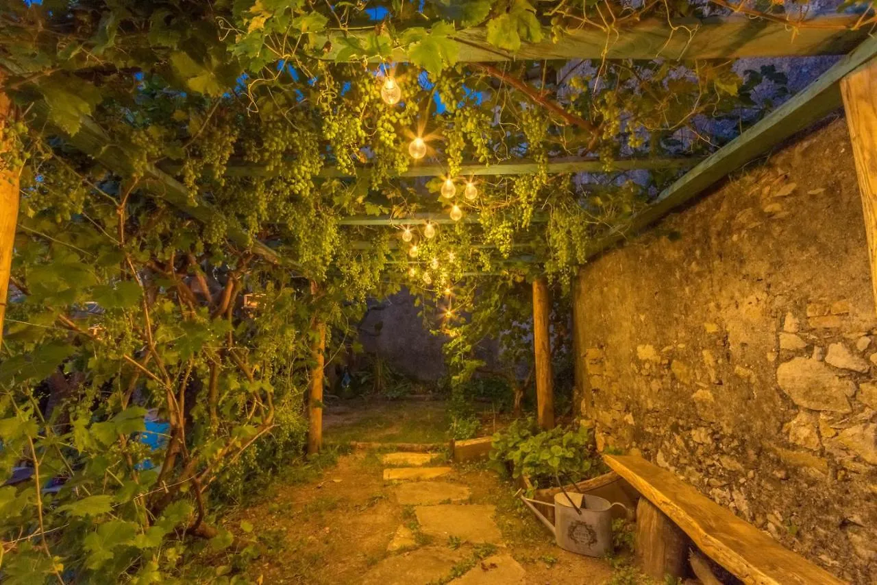 別荘 Old Noar Private Villa Novara di Sicilia